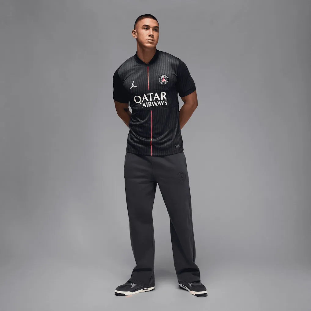 Camiseta de la cuarta equipación del París Saint Germain 2025/26