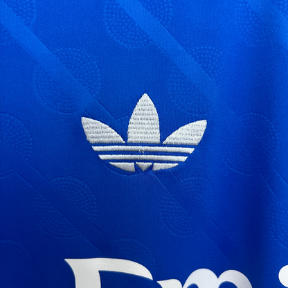 Camiseta de la tercera equipación del Real Madrid 25/26, versión para aficionados 