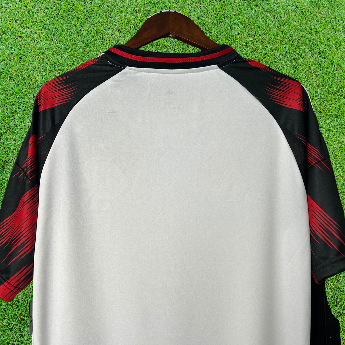 Camiseta Flamengo Visitante 25/26 Versión Fan 