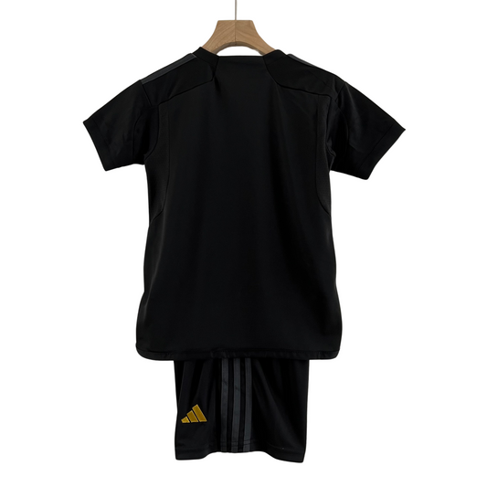 Kit Real Madrid III 23/24 Infantil