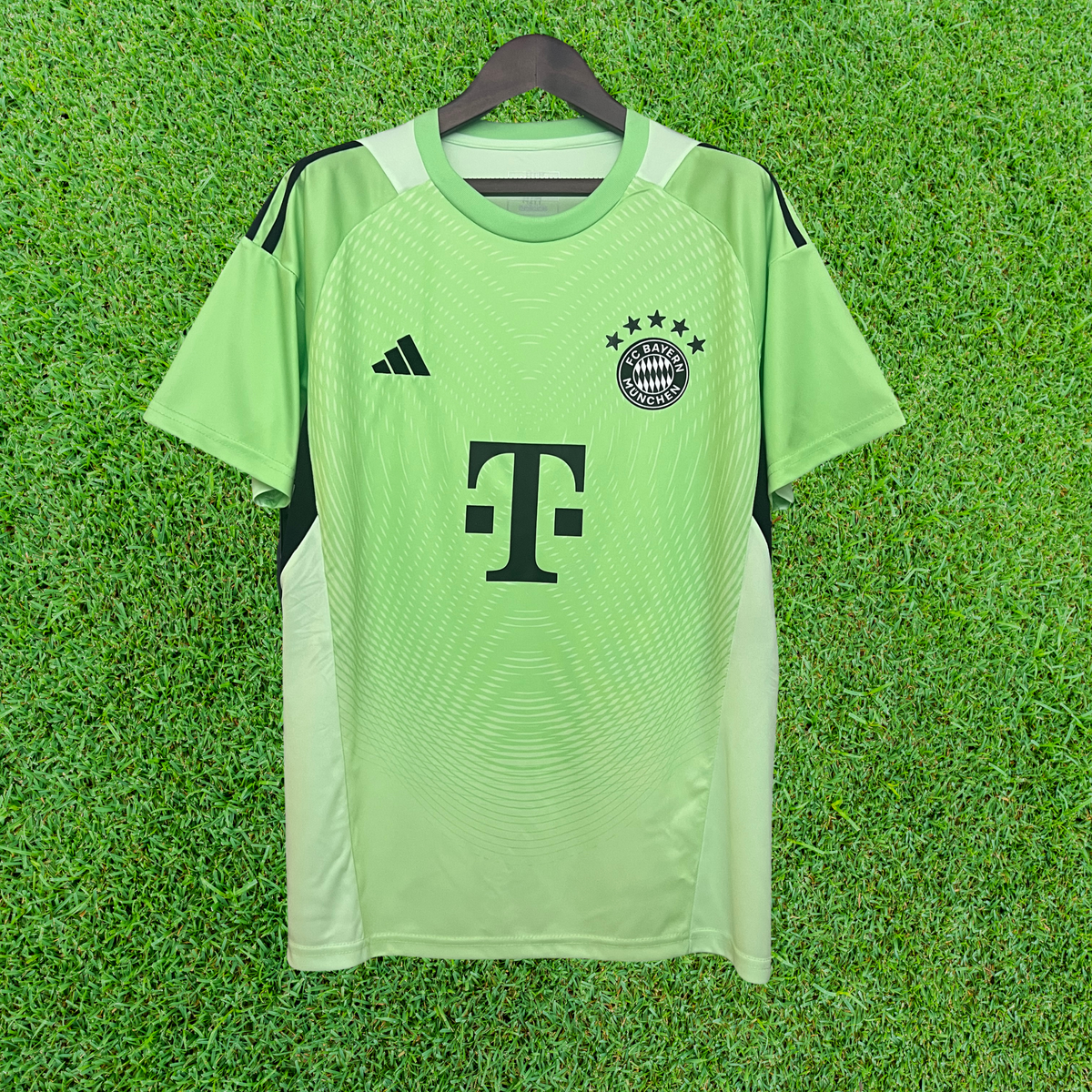 Camiseta de portero del Bayern Múnich I 25/26 Versión para aficionados 