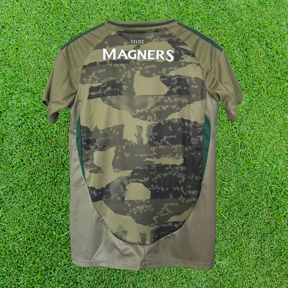 Camiseta de tercera equipación del Celtic FC 24/25, versión para aficionados 