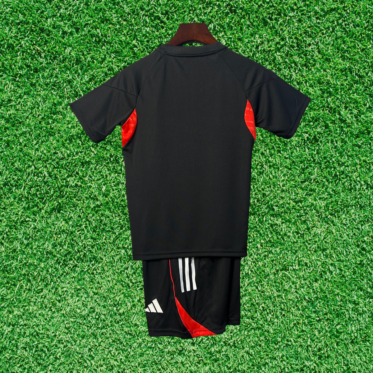 Kit SL Benfica Treino 25/26 Infantil