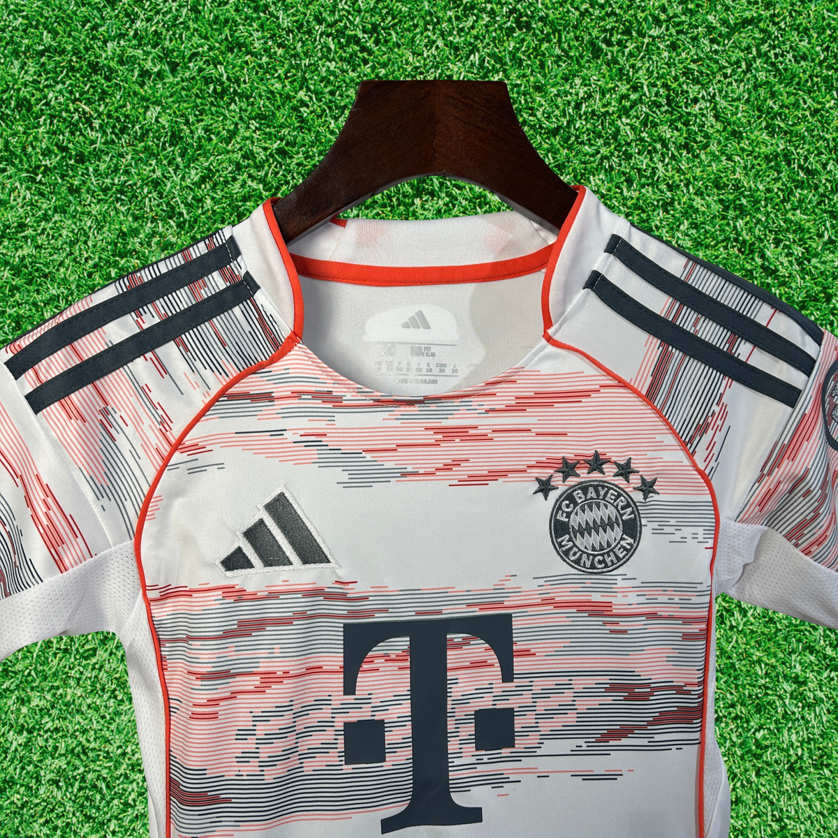 Kit del Bayern Múnich II 25/26 para niños 