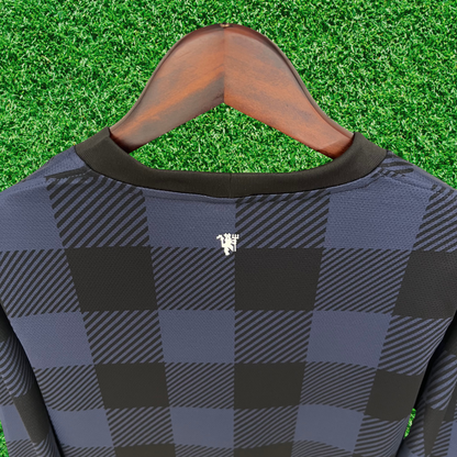 Camiseta de visitante del Manchester United 13/14 retro de manga larga