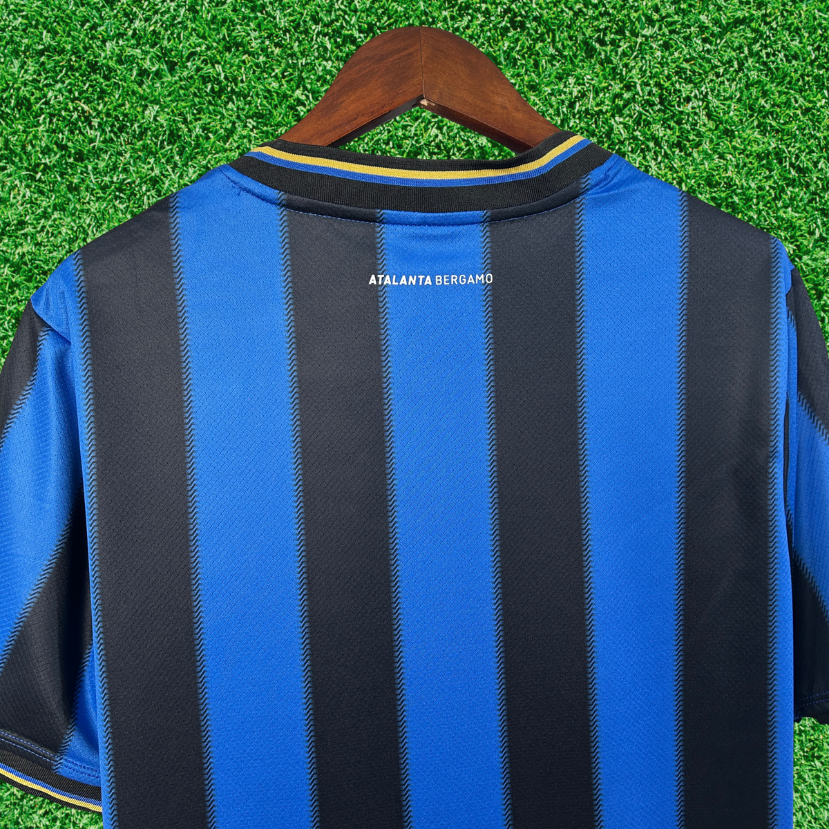 Atalanta Home Jersey 25/26 Fan Version