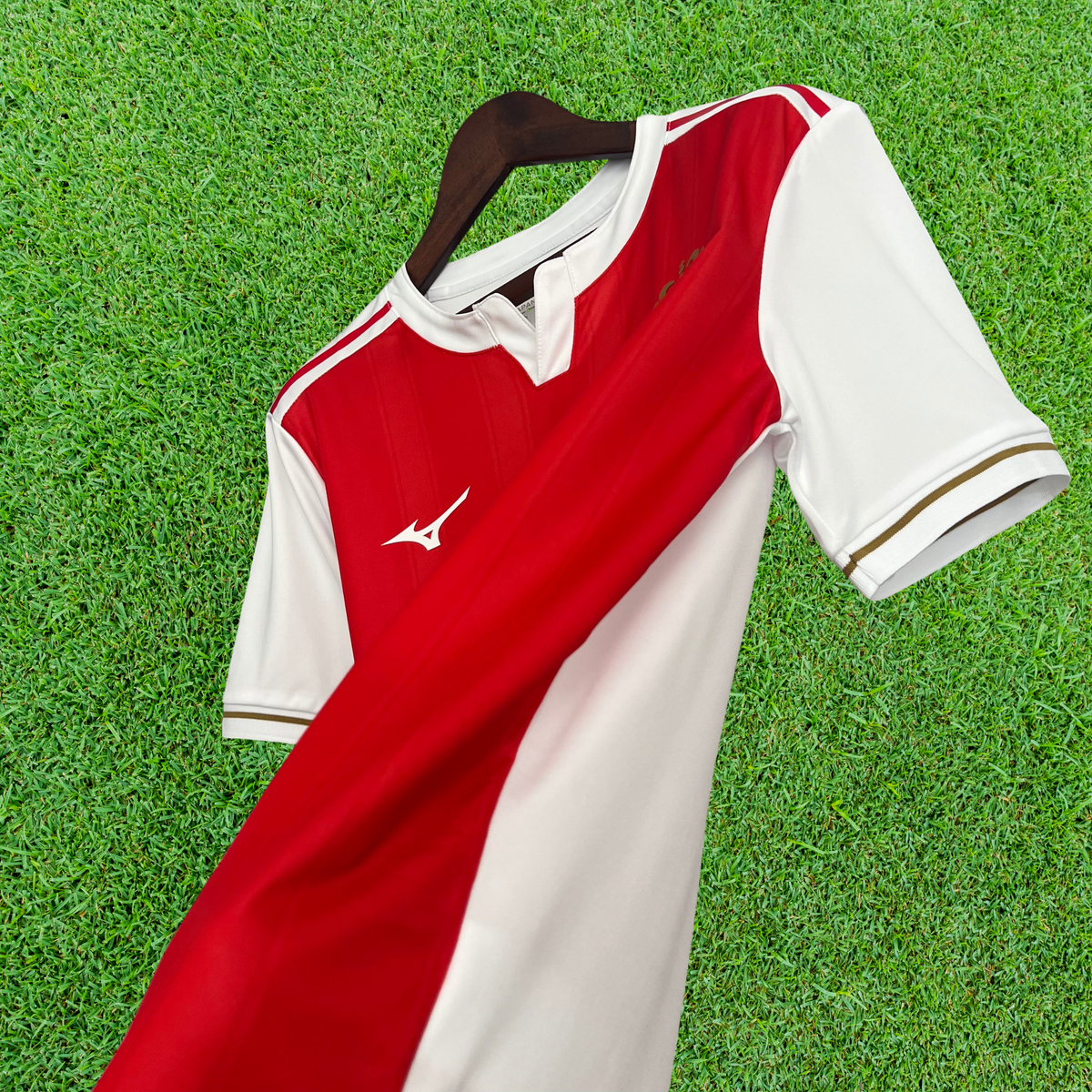 Camiseta local del AS Mónaco 25/26, versión para aficionados 