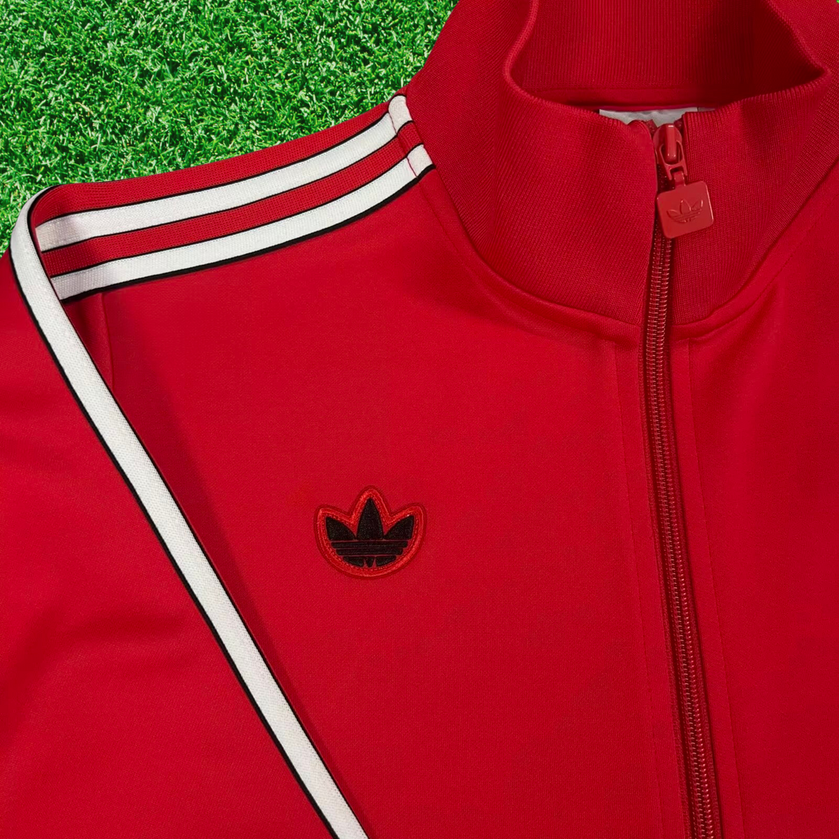 Conjunto vintage del SL Benfica 2025 