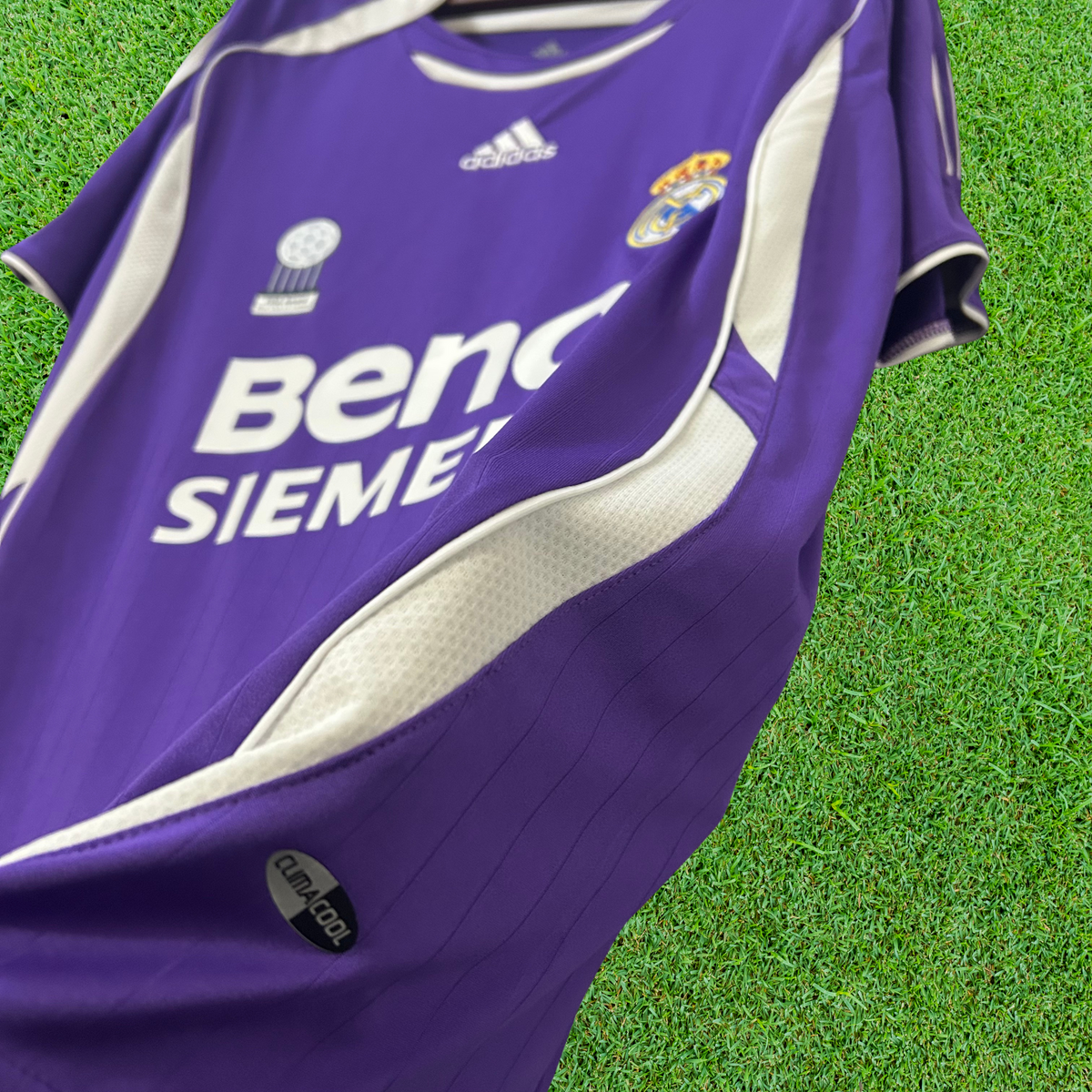 Real Madrid Third Jersey 06/07 Retro