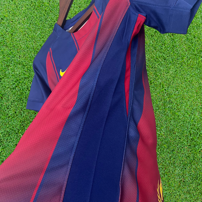 Camiseta local del Barcelona 25/26 para mujer, versión para aficionados 