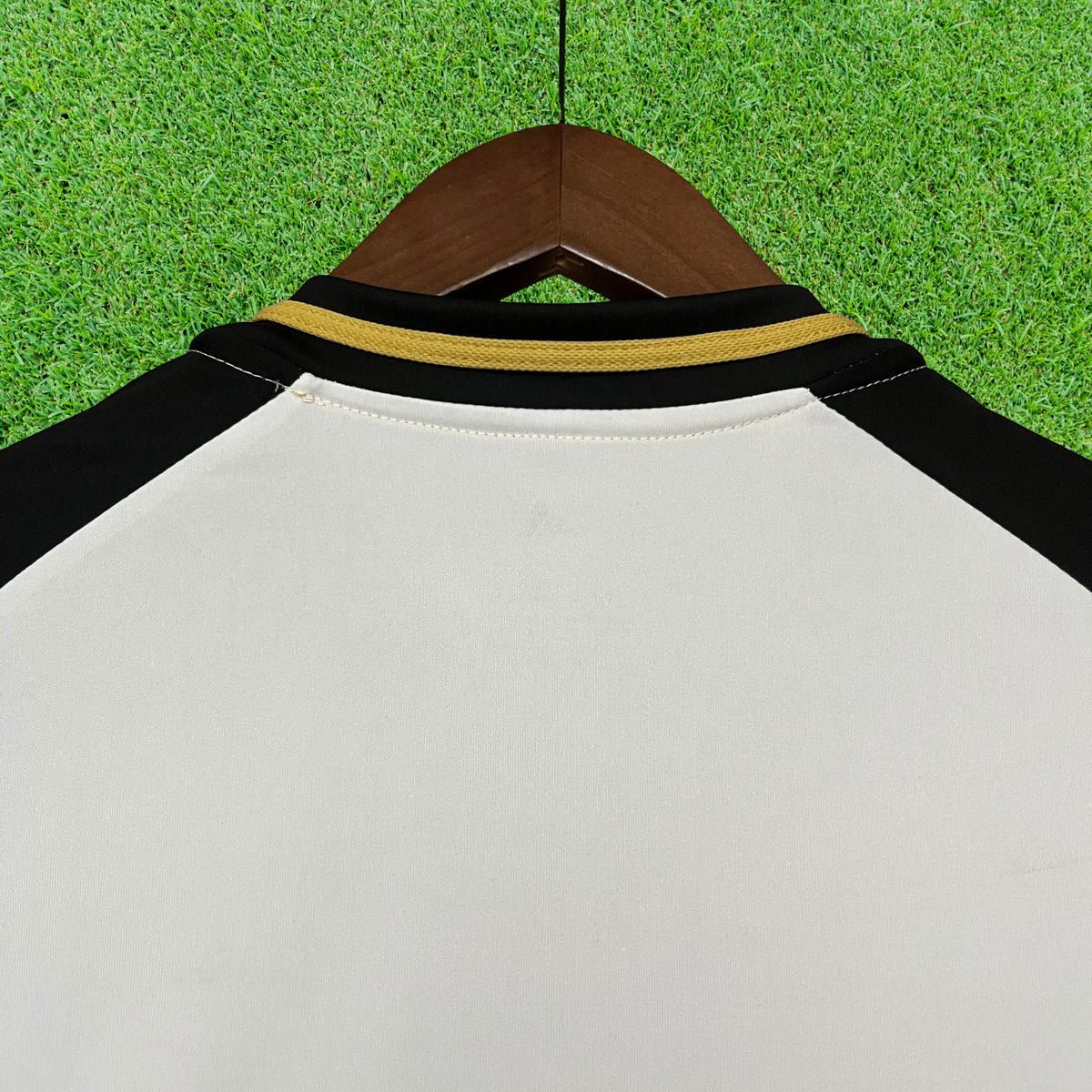 Camiseta Atlético Mineiro Visitante 25/26 Versión Fan 