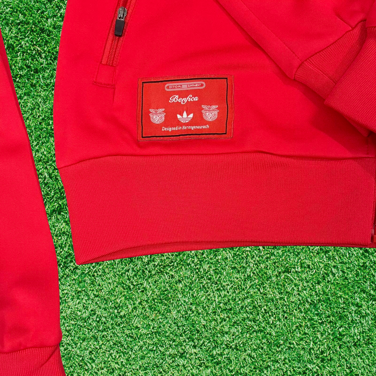 Conjunto vintage del SL Benfica 2025 
