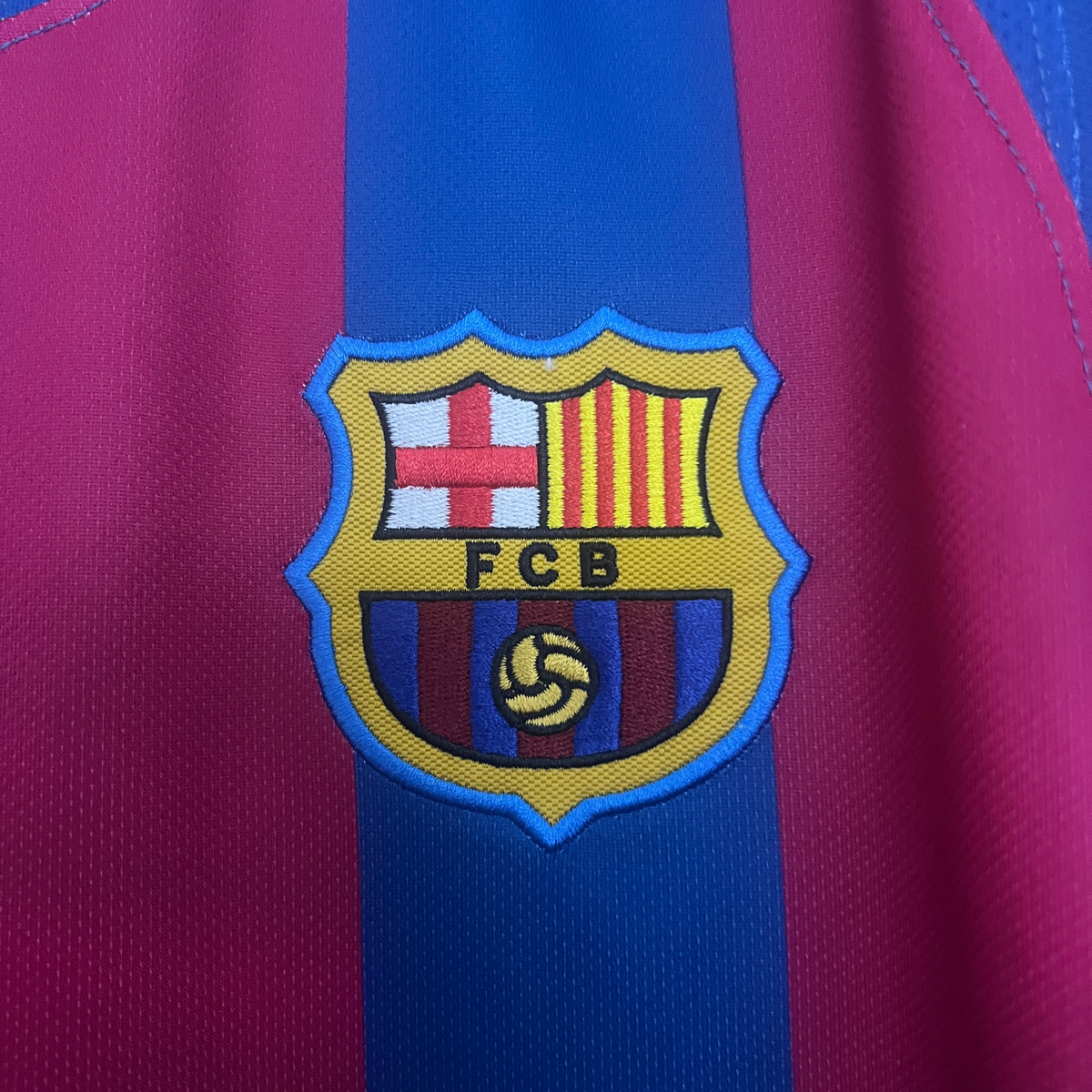 Barcelona Home Jersey 05/06 Retro 