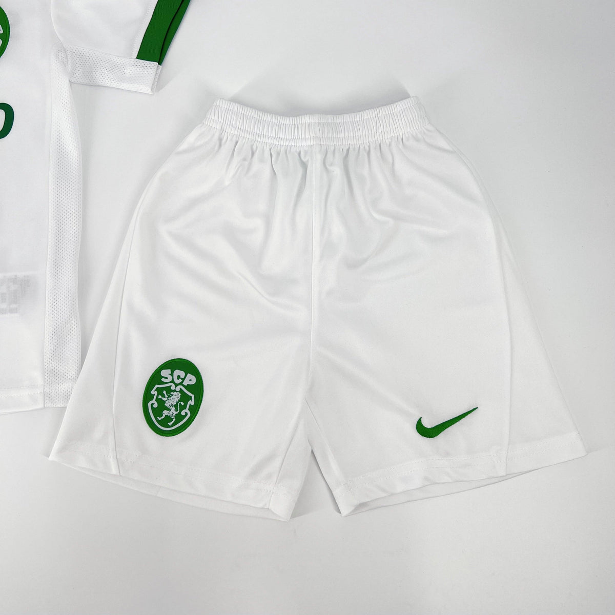 Conjunto Infantil Sporting Alternativa 2024/25 - ÚLTIMAS UNIDADES! 🔥💚