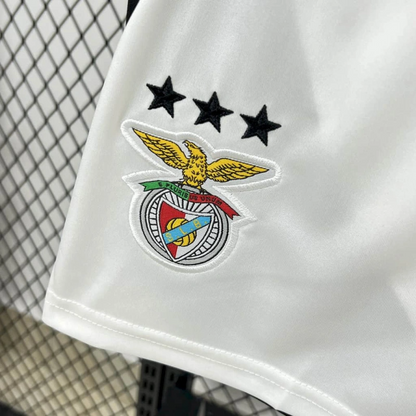 Conjunto infantil Benfica Águia Branca 2025/26 - ¡ÚLTIMAS UNIDADES! 🔥🦅 