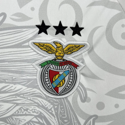 Conjunto infantil Benfica Águia Branca 2025/26 - ¡ÚLTIMAS UNIDADES! 🔥🦅 