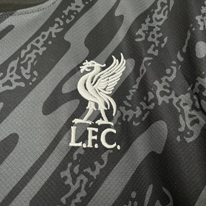 Camiseta negra de portero del Liverpool 24/25 (versión para aficionados)